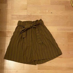 H & M striped paper bag shorts